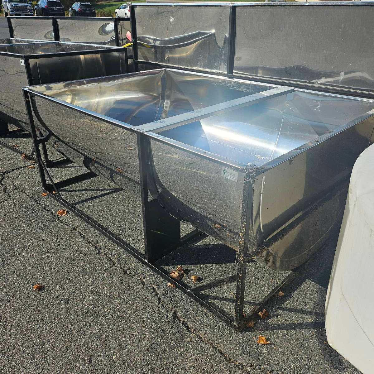 Used 351 Gallon CDL Stainless Tank (4'x6'x2.5')