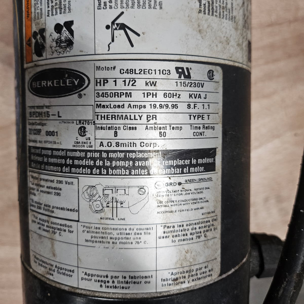 White Electric Belly Releaser with 1 1/2 HP External Pump and a Spare Pump