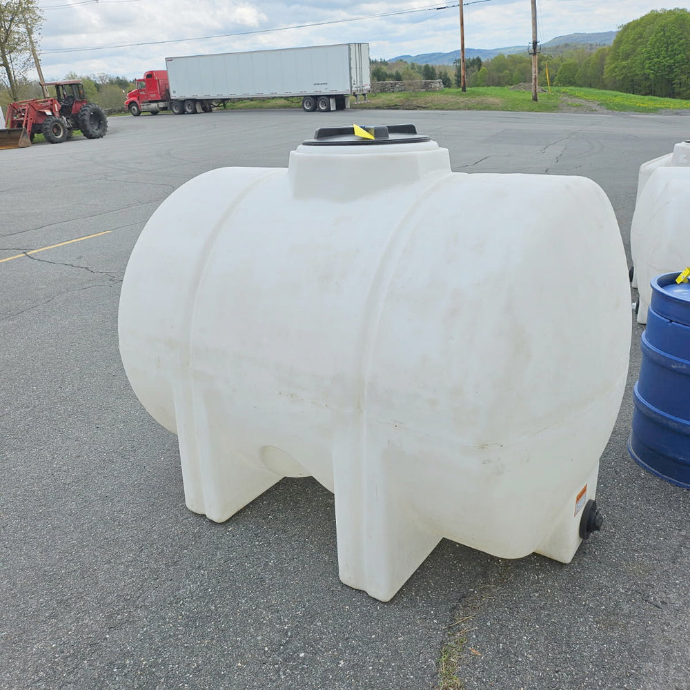 Used 525 Gallon Plastic Horizontal Tank