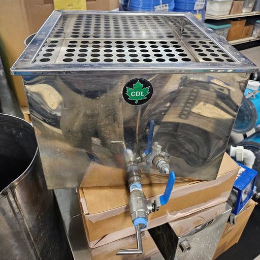 Used 16"x16" CDL Stainless Pan with Filter Rack and Valve