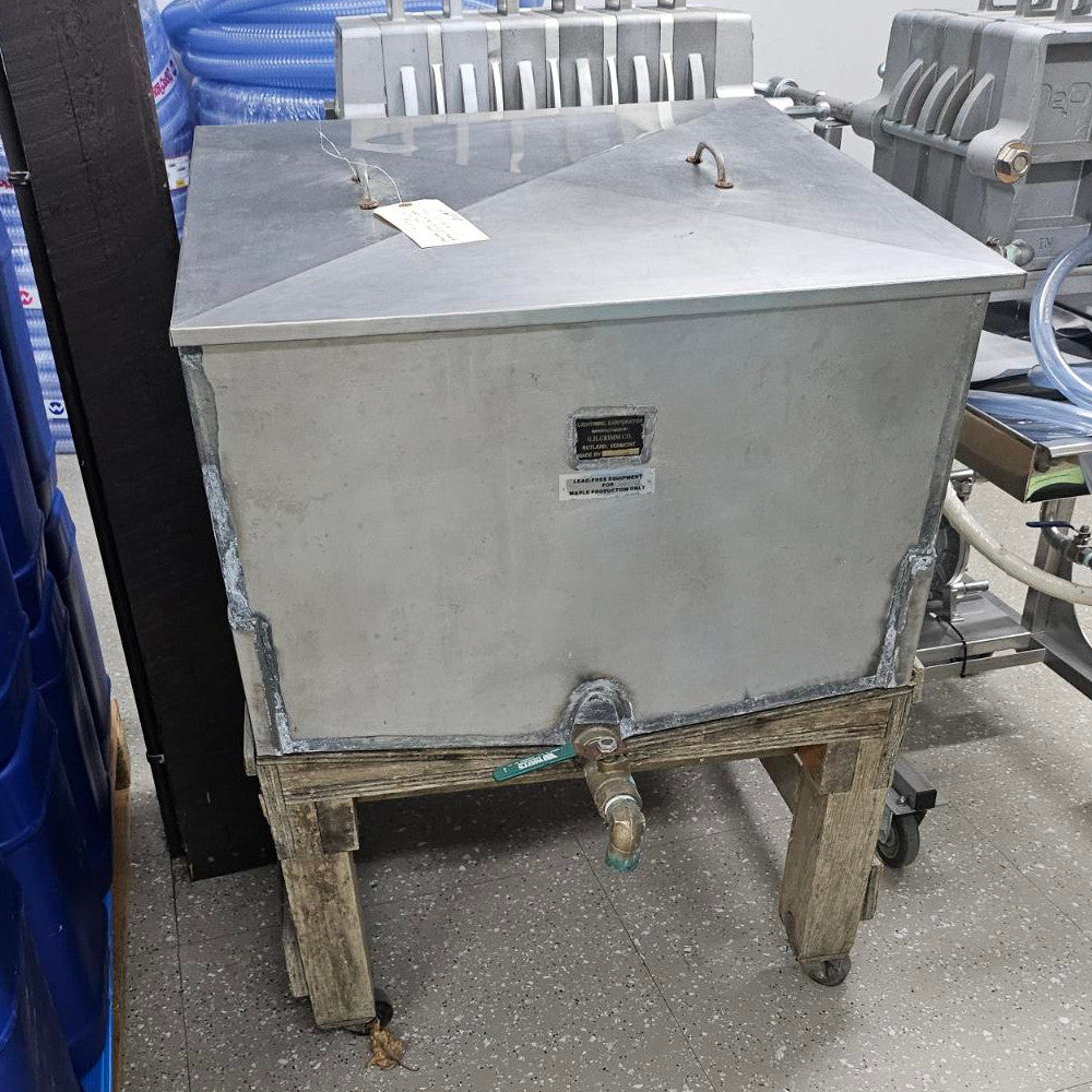 Grimm 35 Gallon SS Square Filter Tank w/Rack, Valve and Stand (lead free)