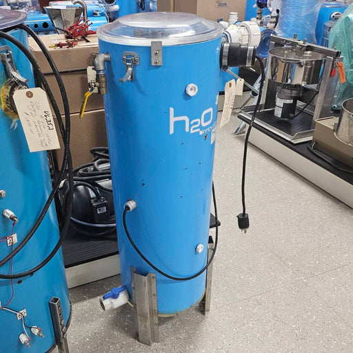Used H2O Vertical Electric Release w/ 1/2 HP Submersible Pump
