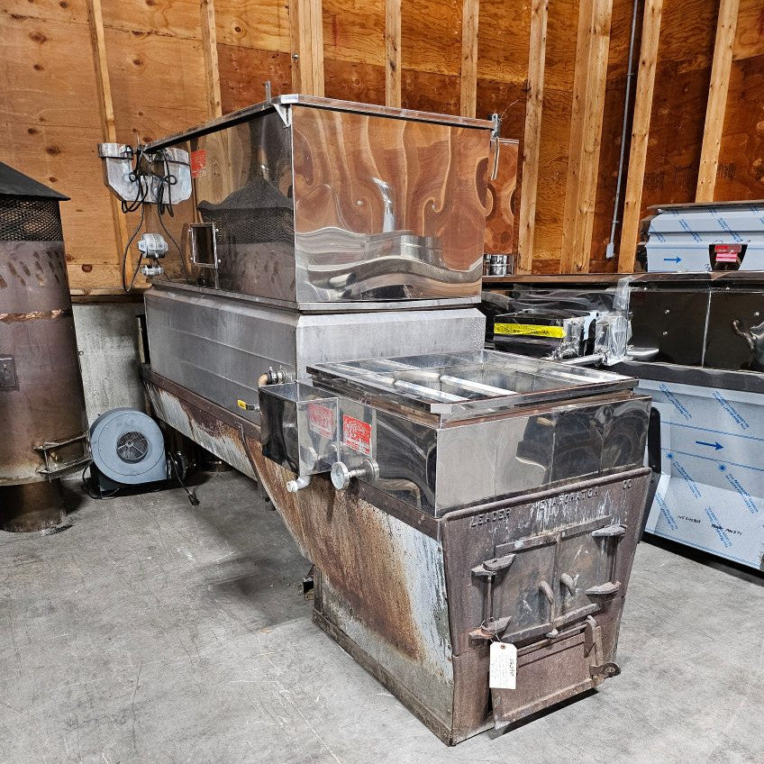 30"x8' Leader Evaporator w/ Lead Free Soldered Raised Flue Pan, Steamaway Pan and Welded Syrup Pan (arch needs repair)